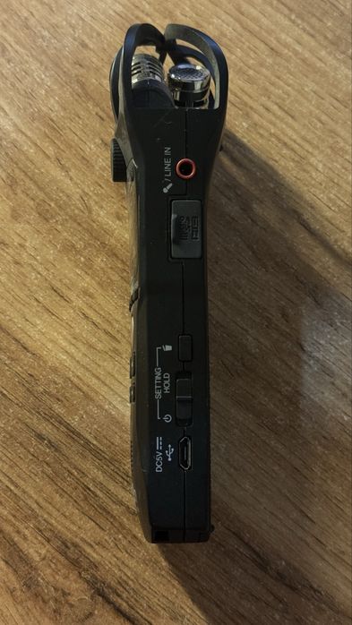 продам аудио рекордер ZOOM H1n