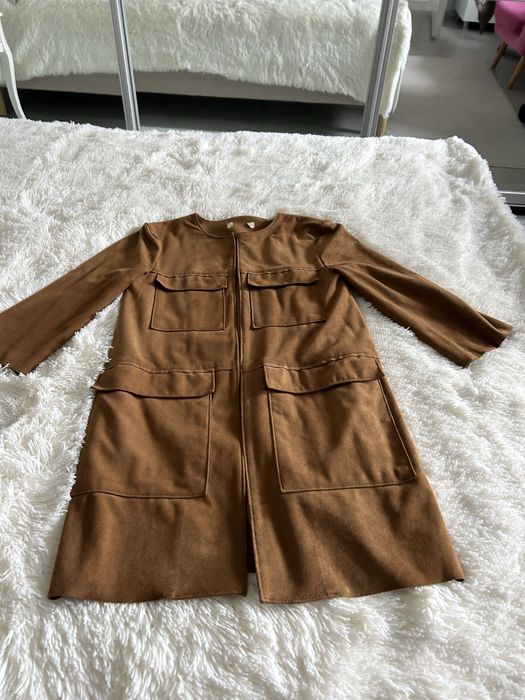 Haina de piele caprioara( imitatie) H&M model deosebit marime S34-36.