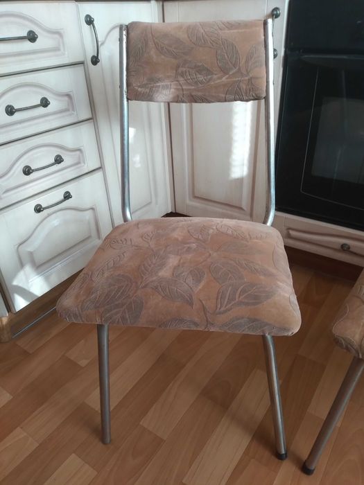 Стулья стулья стулья