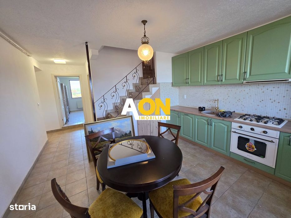 Apartament 5 camere, renovat, 68 mp utili + mansarda 52 mp,  Cetate