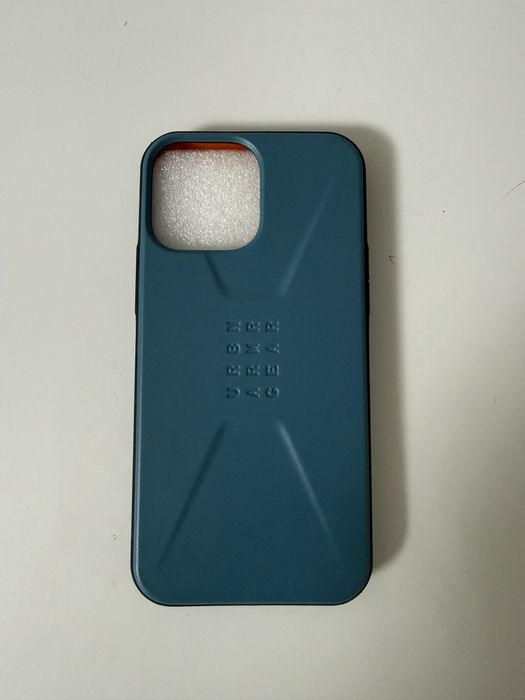 Чехлы на iphone 13 pro max