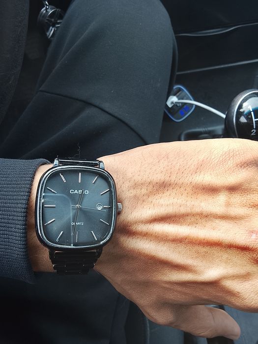 Наручные часы casio кварцевые