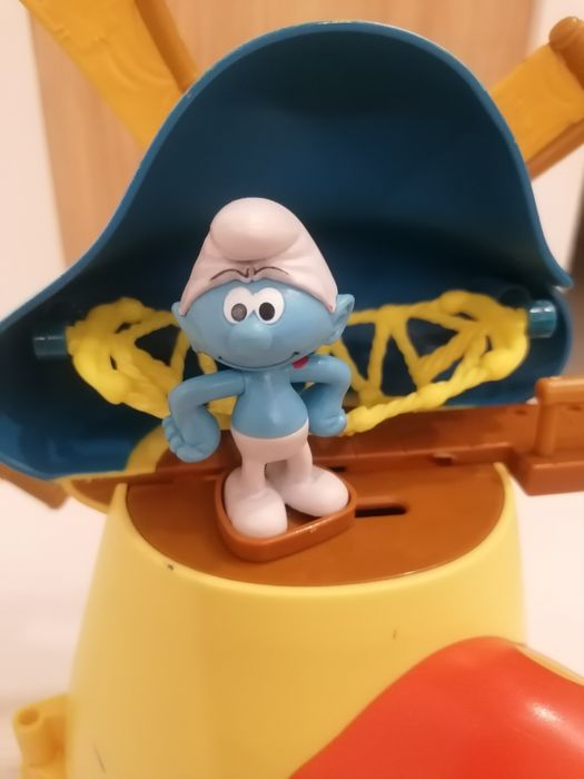 Смърфове, големи къщи и мелница