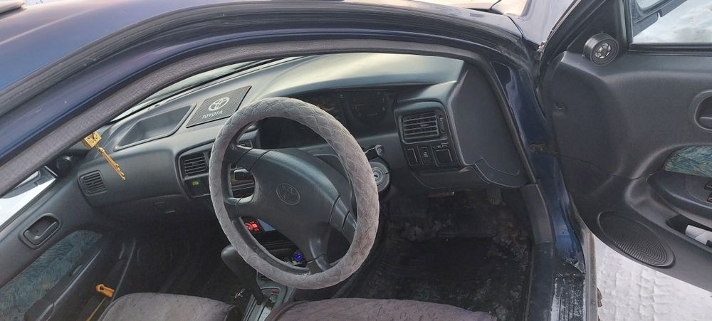 Продам Toyota carib