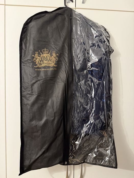 Costum elegant bleu marin Marecom marimea 46