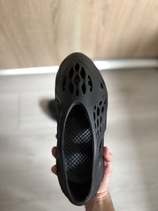 Adidas Yeezy Foam Runner