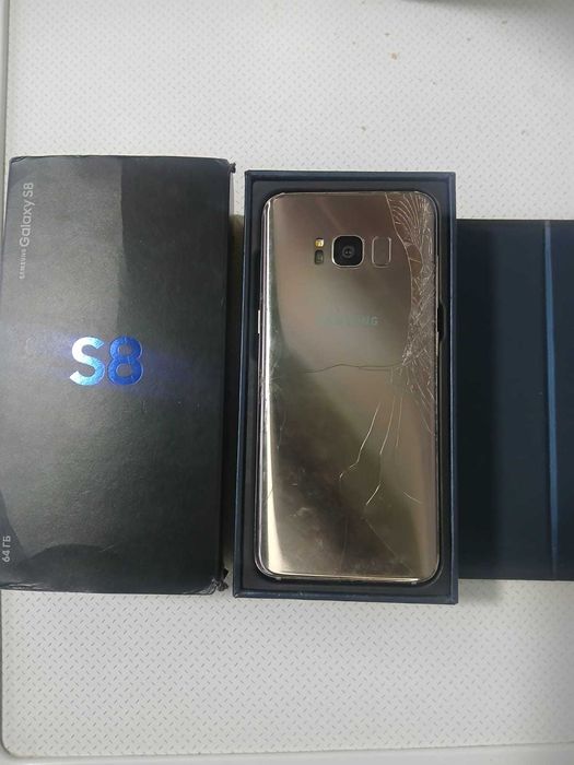 продам телефон флагман самсунг s8
