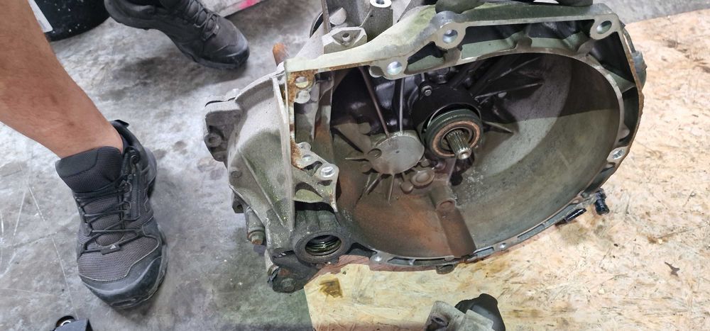 Cutie Viteze Ford Fiesta Focus 1.0 Benzina Ecoboost cod CA6R7002LBD