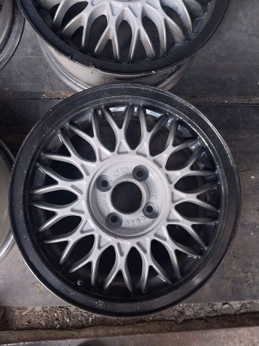 Диски R15 BBS. Два вареные. На Гольф 3.