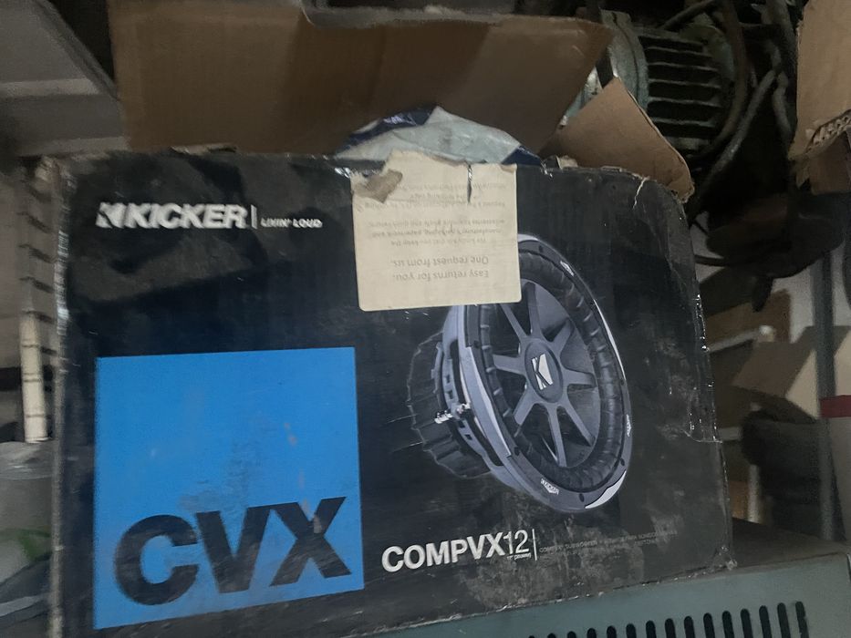 Продам сабвуфер Kicker CVX 12” 1500w
