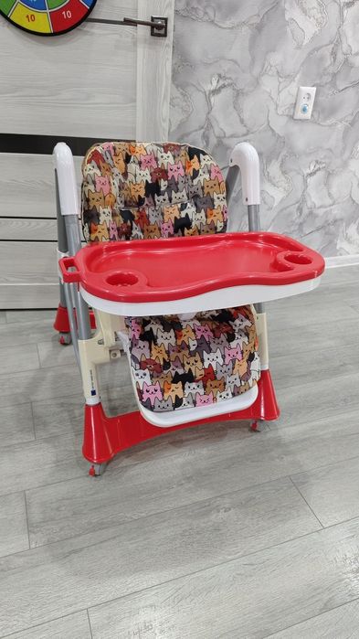 Продам детский стульчик для кормления.
