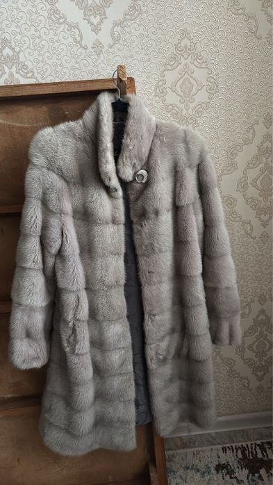 Продам шубу норковую