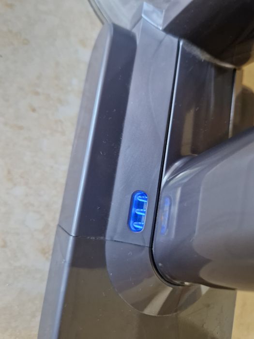 Dyson V 8 Absolute - aspirator vertical