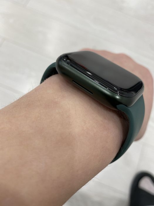 Продам Apple Watch 7 series 45mm