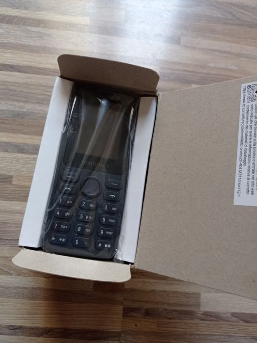 TCL onetouch 4041 мобилен телефон