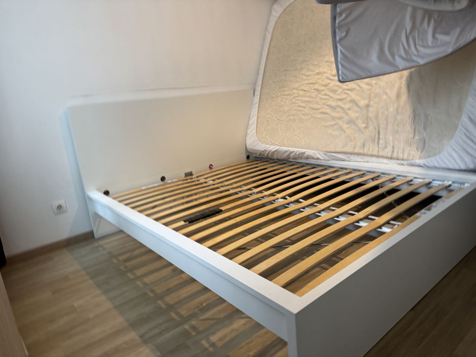 Pat Ikea Malm 160x200 + somniere + bara sustinere
