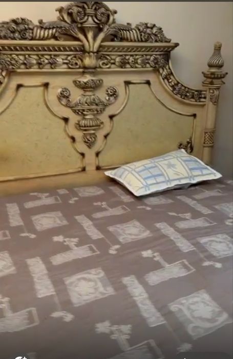 Продам спальный гарнитур