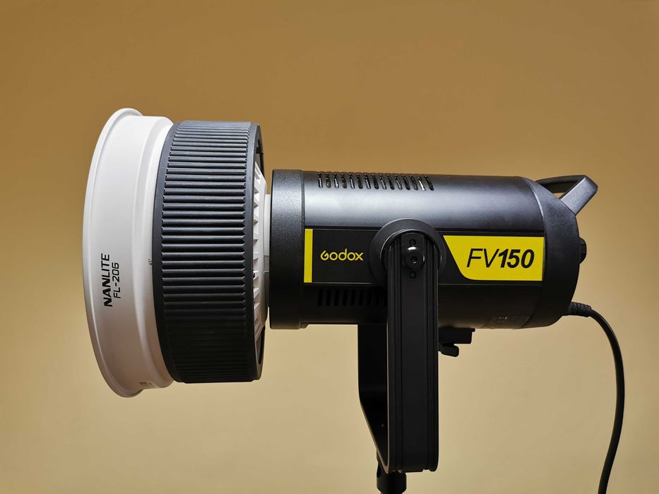 Френелова леща / спот Nanlite FL-20G с фабрични клапи (Barndorf)