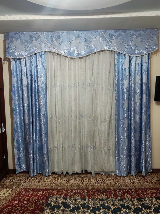 Продам тюл, занавески, защитник и карниз! Длина карниза: 2м, 80см.