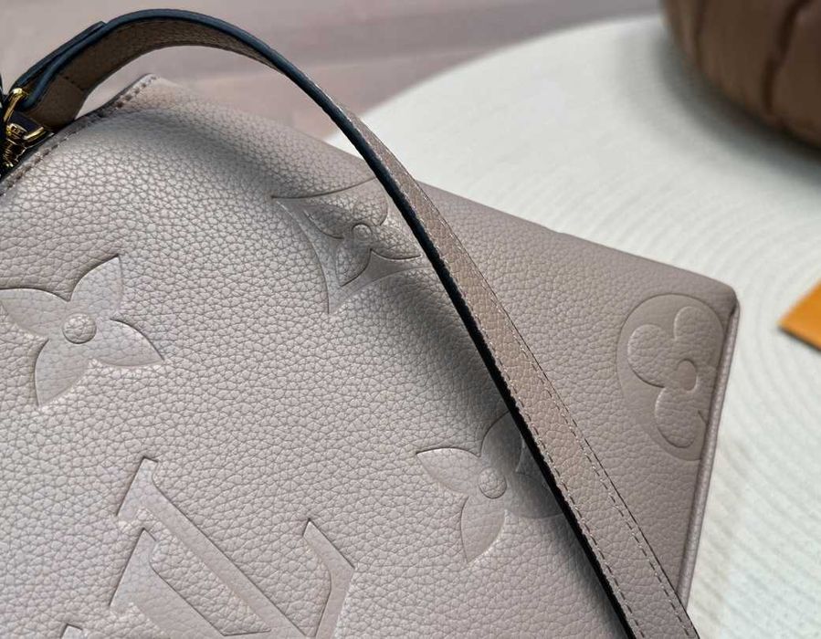 Дамска чанта Louis Vuitton