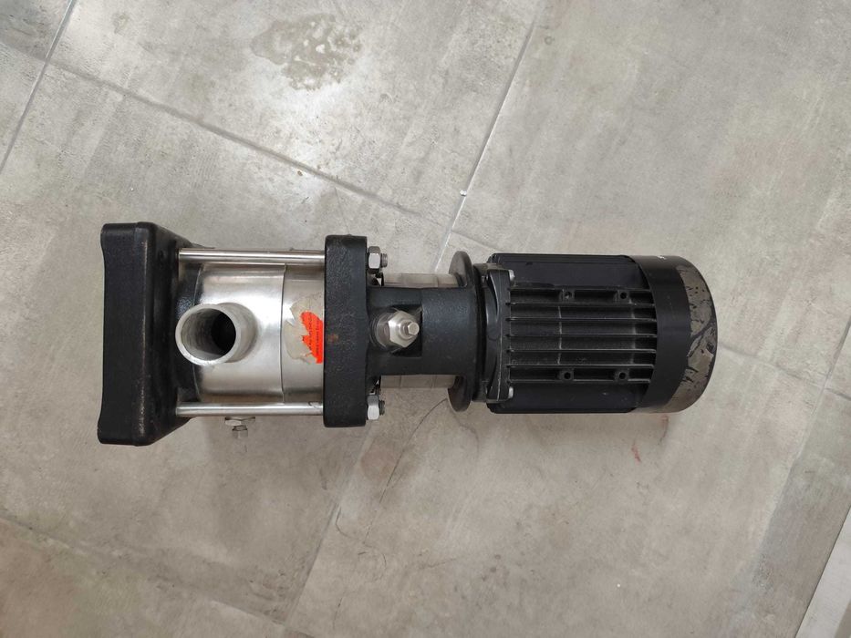 pompă centrifugă verticală multietajată Grundfos CRN 4