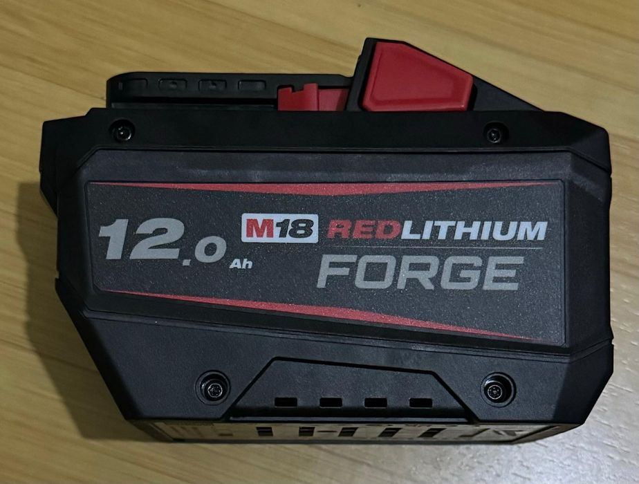 Milwaukee baterie 12H FORGE noi nefoloste
