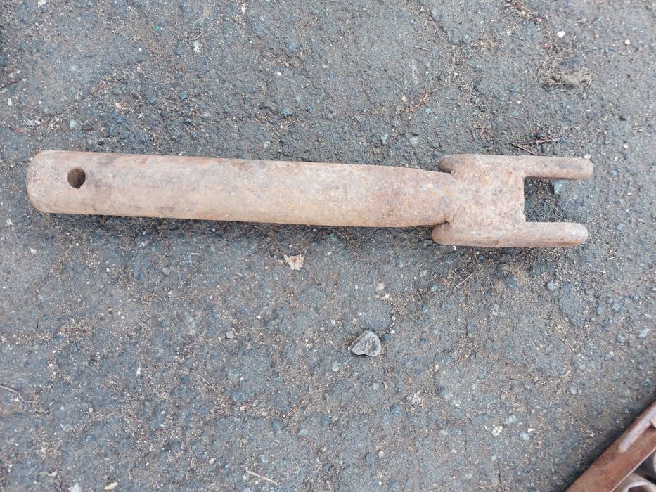 Продам ключи, дышло, усилители головки