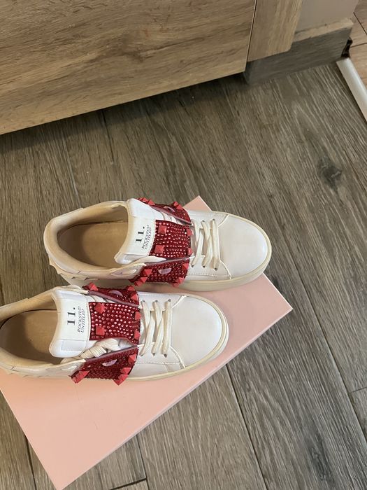 Кецове Valentino
