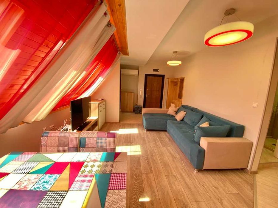 Продава се Двустаен апартамент в Бургас, Лазур - 71 кв.м за 2254 €/кв.м - Снимка #2