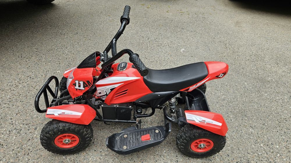 Продам квадроцикл детский