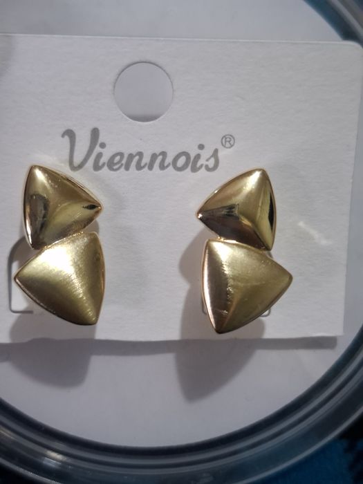 Серги  (бежутерия)