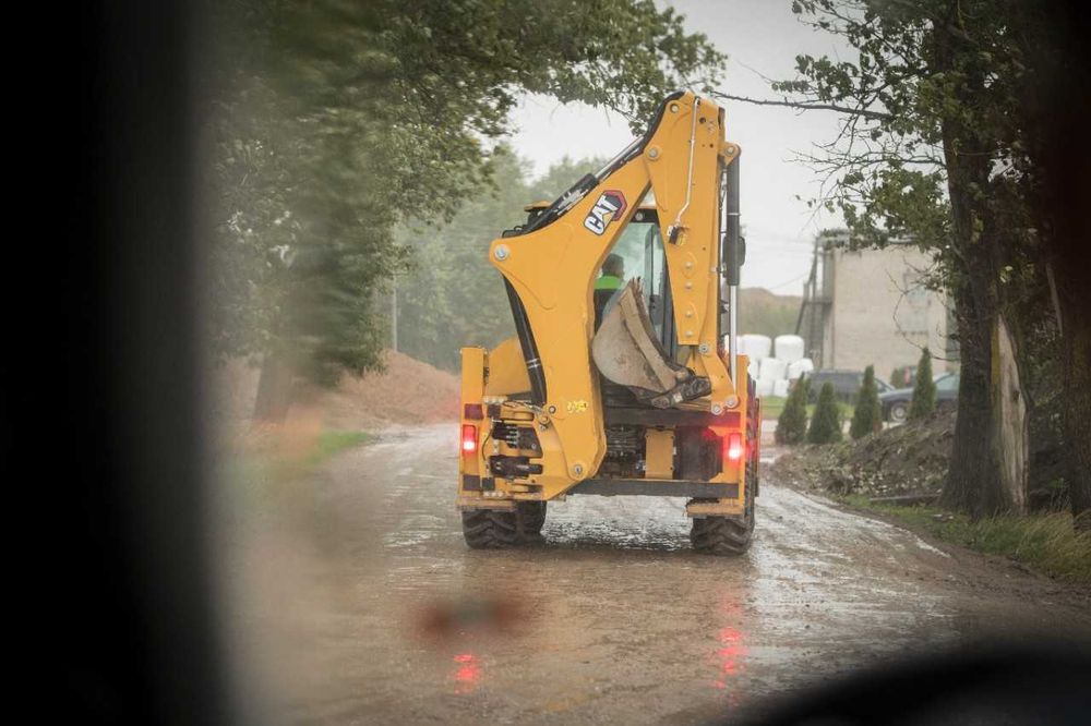 Экскаватор юклагич CAT 434, Экскаватор погрузчик CAT 434