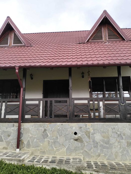 Vând casă frumoasă Slănic Prahova perfectă pentru vacanțe sau locuit