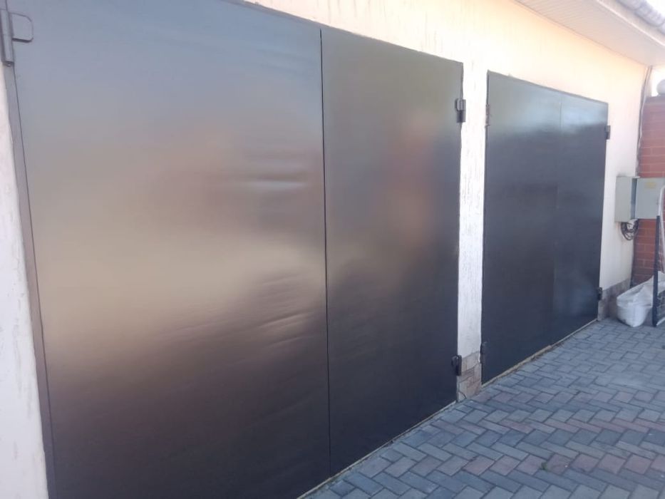 Продам ворота гаражные