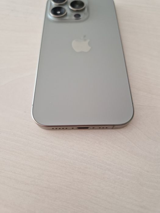 iPhone 15 Pro Natural Titanium -256gb