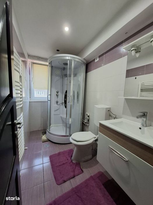 De inchiriat apartament 2 camere, etajul 3, zona semicentrala 1000ron
