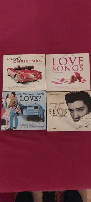 Продавам чисто нови, оригинални сд-дискове на Елвис Пресли.