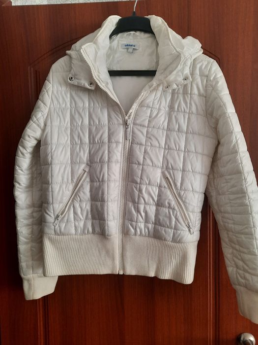 Куртка женская демисезонная Адидас .