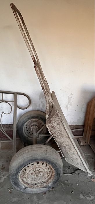 Араба сатылады..