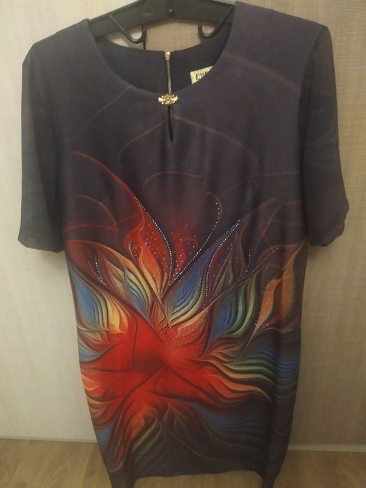 Продается платье 52размера