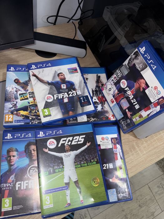 Продавам PlayStation4