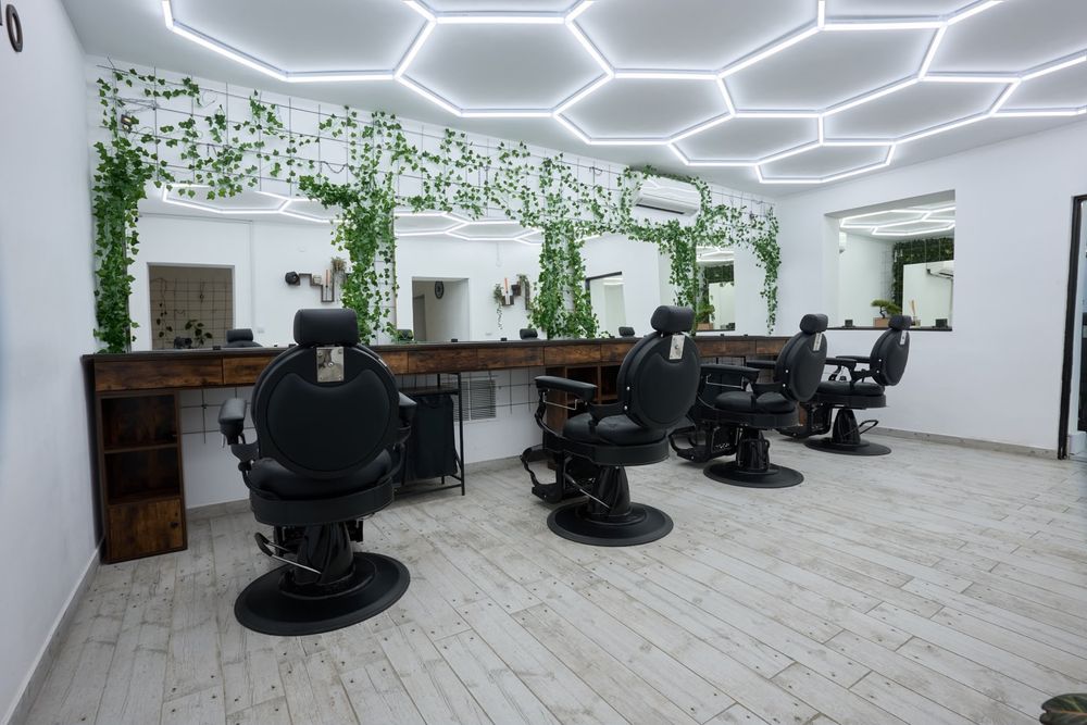 Inchiriez scaun / post de lucru Hush Studio