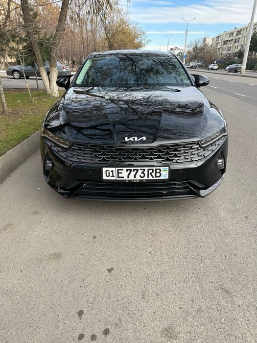 Kia K5 с отличное состояние