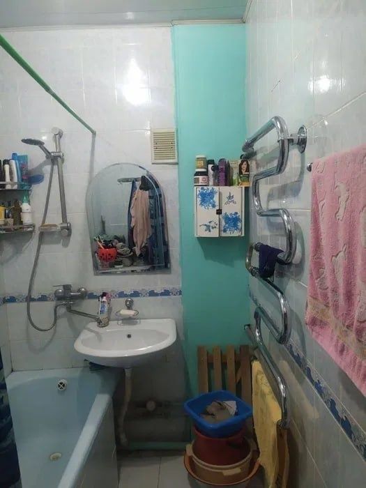 Продаётся квартира на Ойбек 3/4/9 площадь 72м2, Вестминстер