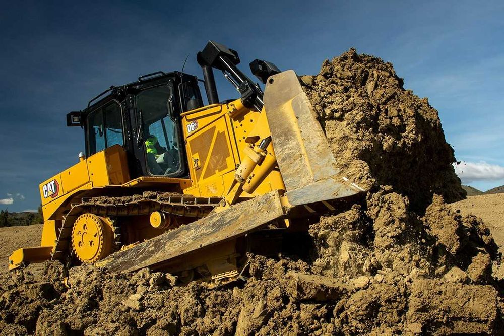 Гусеничный бульдозер СAT [D6 GC] 23.2тон