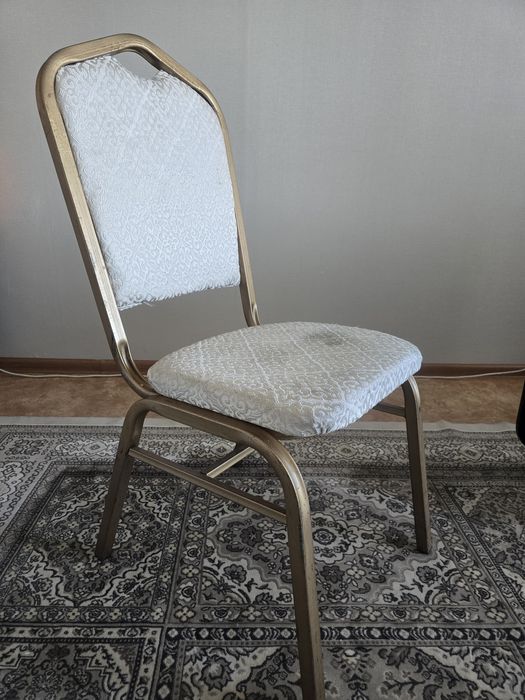 Продам 3 стула 15 тысяч