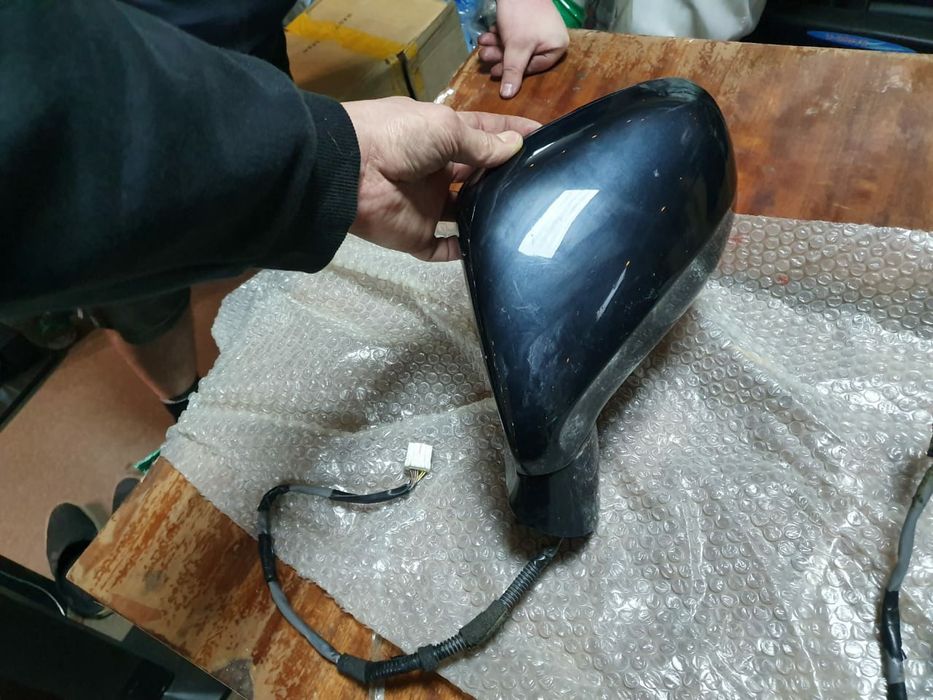 Зеркала на Lexus Es350