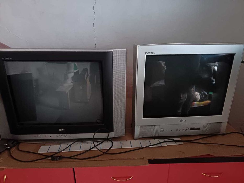Продам два рабочих телевизора