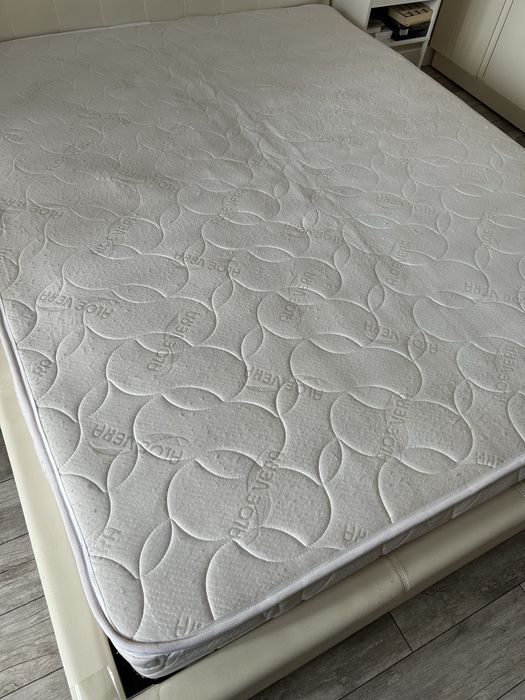 Матрас, размер 160х200 см.