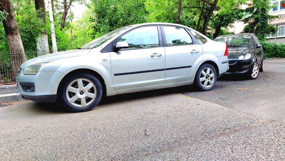 Vand urgent ford focus mk2 1.6 benzina cu GPL din 2007